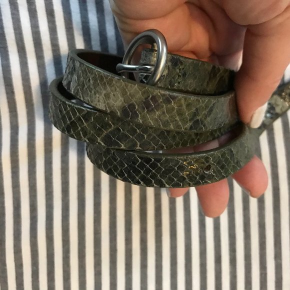 Banana Republic snake skin belt - Picture 1 of 3
